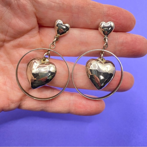 Vintage Circa 1980's Silver Tone Puffed Hearts Circle Hoop Post Earrings - Picture 3 of 7